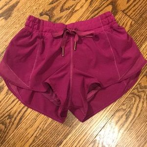 Women’s Lululemon shorts!